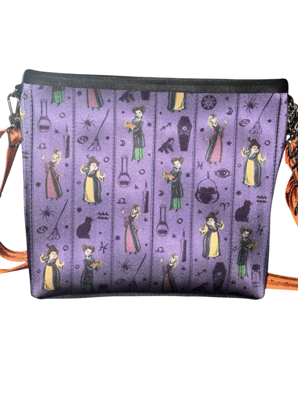 Harveys Seatbelt Hocus Pocus Crossbody/Backpack Streamline Convertible Bag